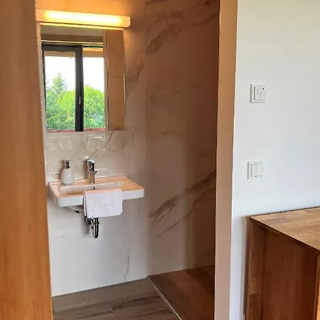 Sunhill Appartments, Klimatisiert アパートホテル Winhoring